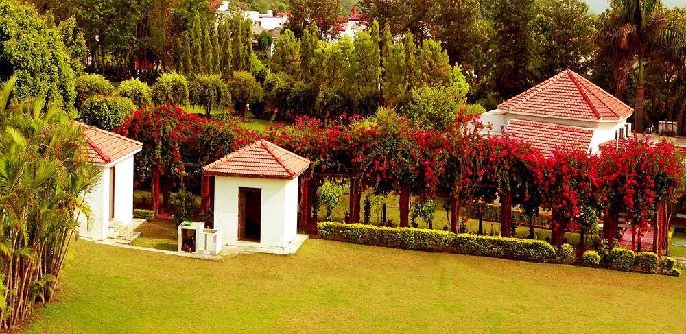 Naturoville Ayurvedic And Yoga Retreat Hotel Rishikesh Ngoại thất bức ảnh
