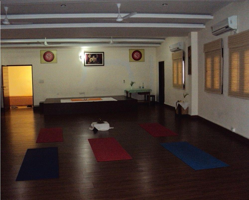 Naturoville Ayurvedic And Yoga Retreat Hotel Rishikesh Ngoại thất bức ảnh
