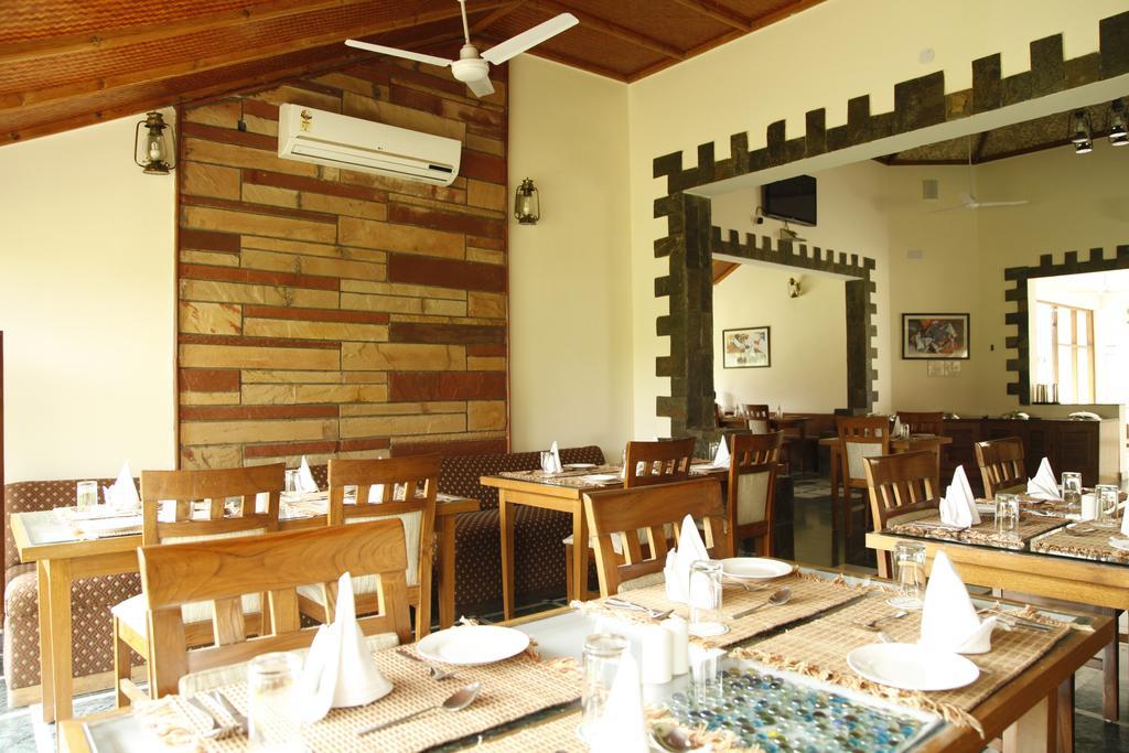 Naturoville Ayurvedic And Yoga Retreat Hotel Rishikesh Ngoại thất bức ảnh
