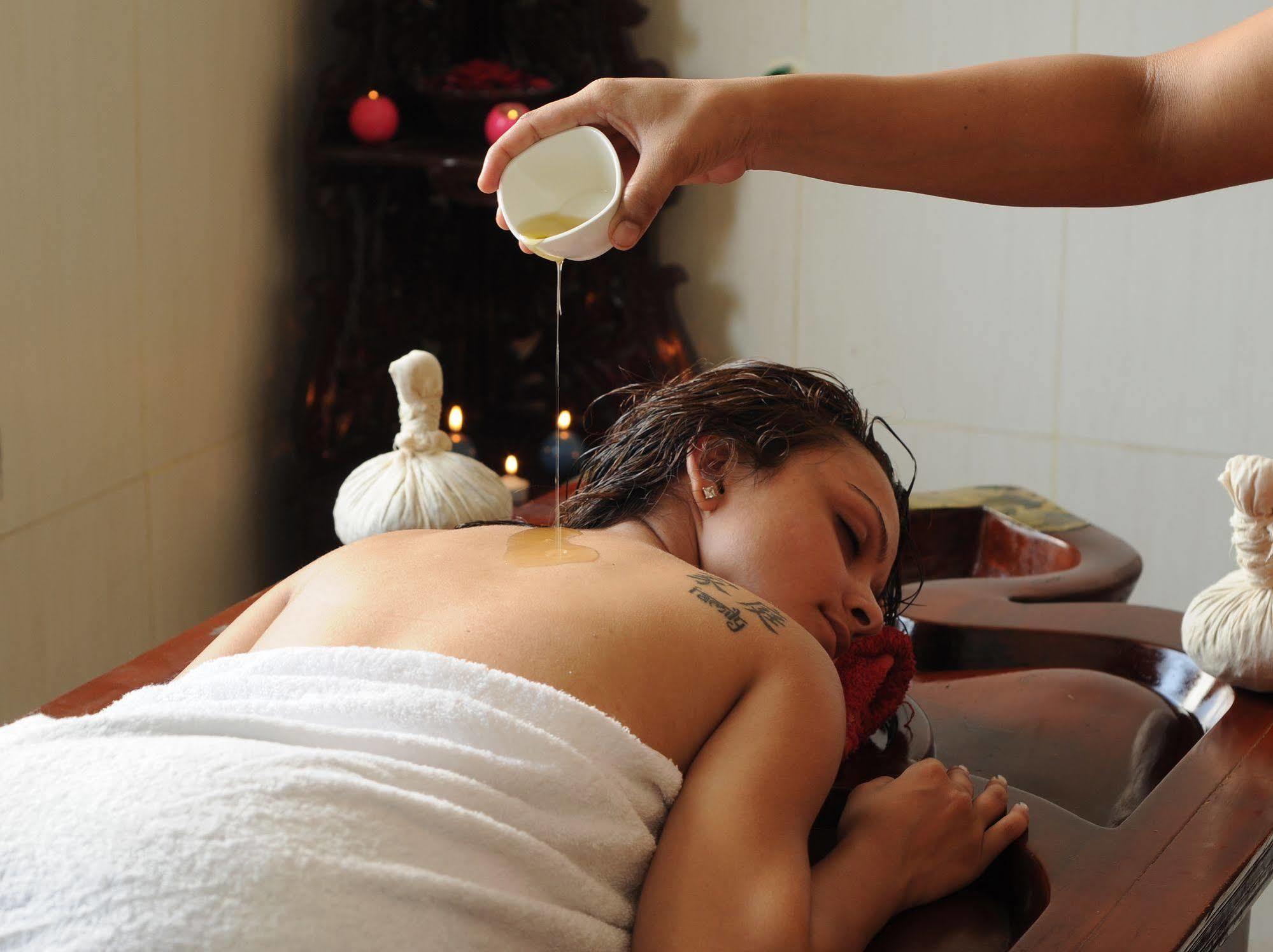 Naturoville Ayurvedic And Yoga Retreat Hotel Rishikesh Ngoại thất bức ảnh