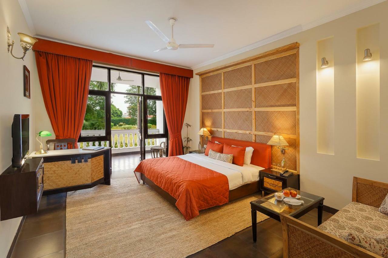 Naturoville Ayurvedic And Yoga Retreat Hotel Rishikesh Ngoại thất bức ảnh